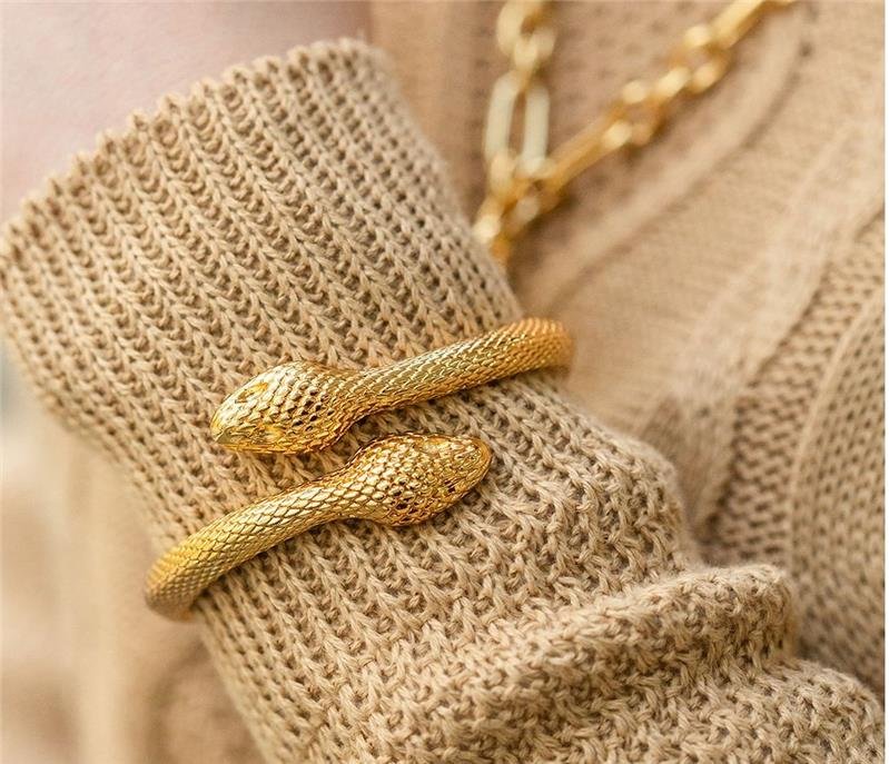 BRACELETE SERPENTE EM BIJUTERIA DOURADA