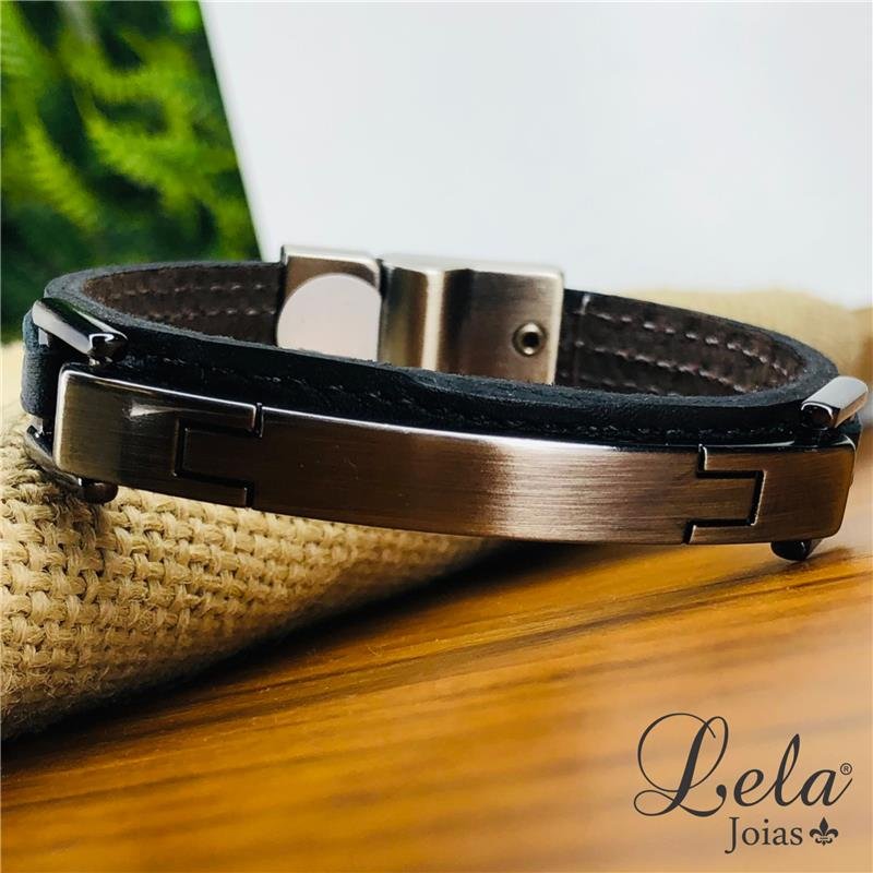 PULSEIRA EM COURO PRETO COM PLACA LISA
